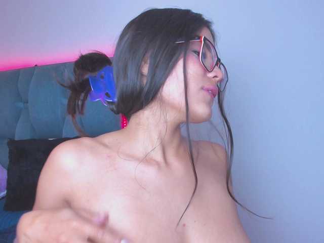 crazybaby-squirt's BongaCams show and profile