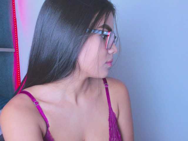 crazybaby-squirt's BongaCams show and profile
