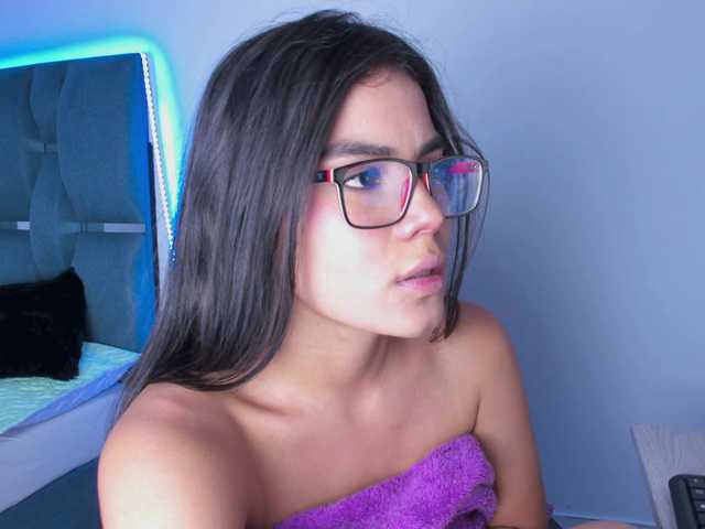 crazybaby-squirt's BongaCams show and profile