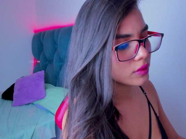 crazybaby-squirt's BongaCams show and profile
