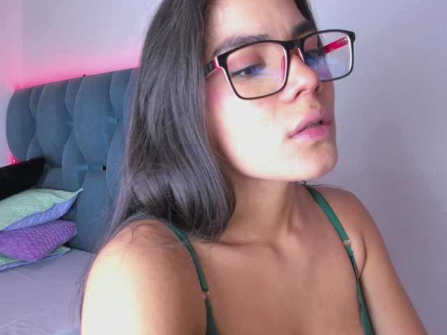 crazybaby-squirt's BongaCams show and profile