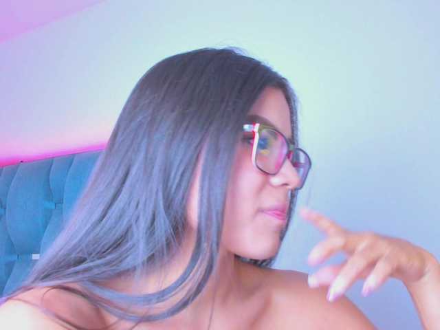 crazybaby-squirt's BongaCams show and profile