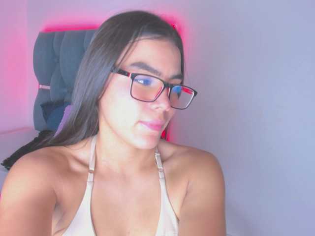 crazybaby-squirt's BongaCams show and profile