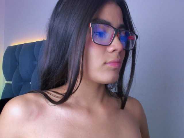 crazybaby-squirt's BongaCams show and profile