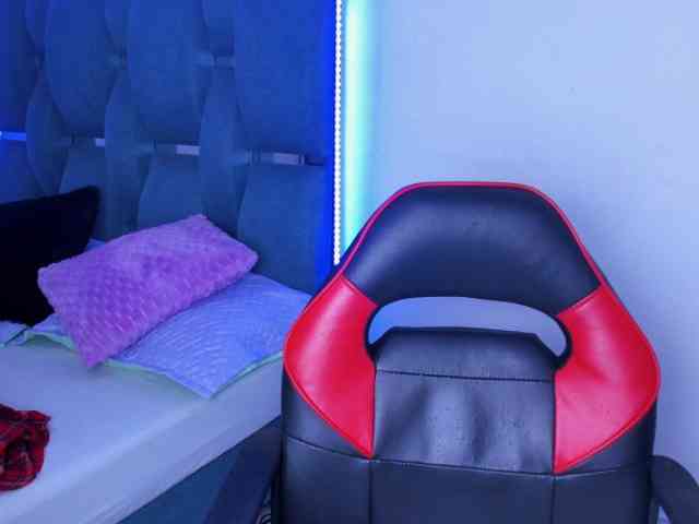 crazybaby-squirt webcam