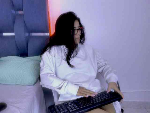 crazybaby-squirt webcam