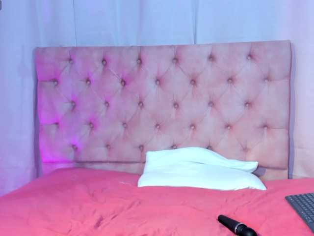 -Dasha's BongaCams show and profile