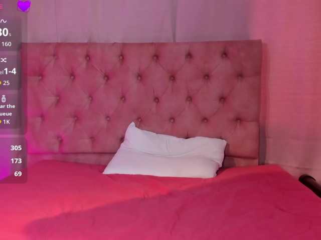 -Dasha's BongaCams show and profile