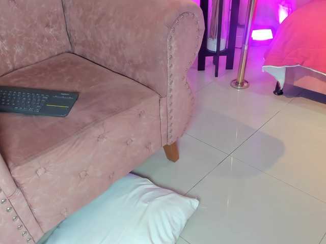 -Dasha's BongaCams show and profile