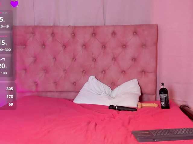 -Dasha's BongaCams show and profile