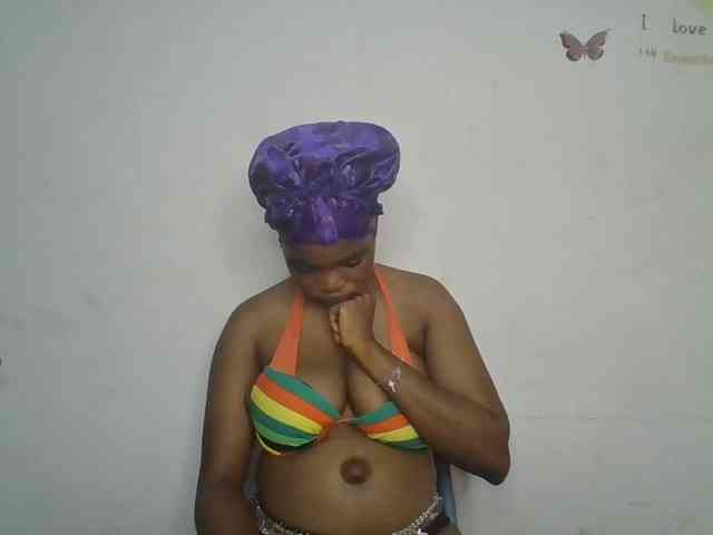 Hotchoccoo Live Webcam on BongaCams