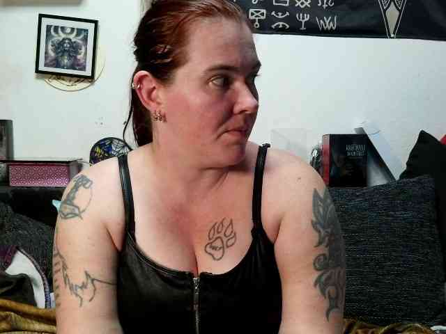 HeissesRotkaepchen webcam