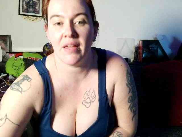 HeissesRotkaepchen HeissesRotkaepchen