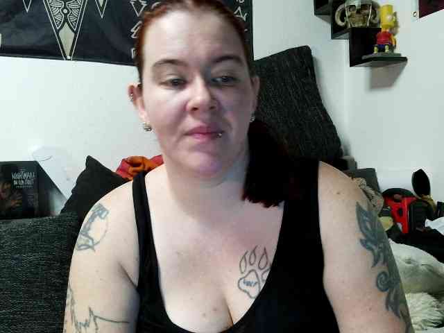 HeissesRotkaepchen HeissesRotkaepchen