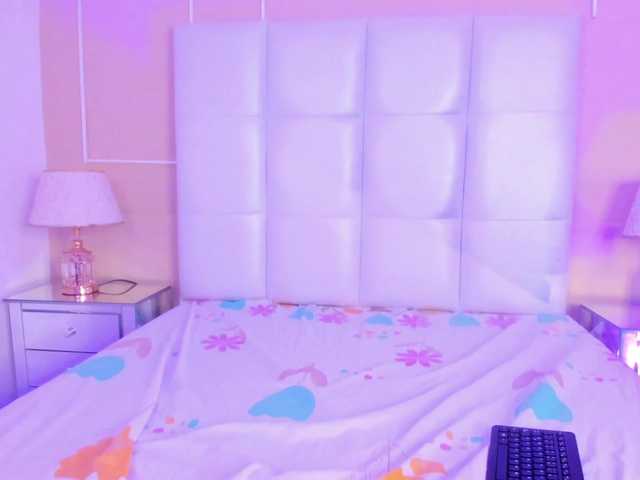 Emma-Houston's BongaCams show and profile