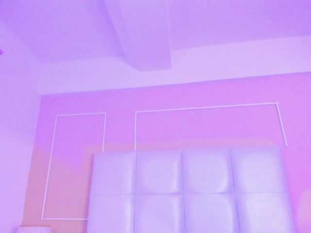 Emma-Houston's BongaCams show and profile