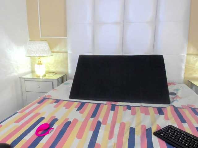 Emma-Houston's BongaCams show and profile