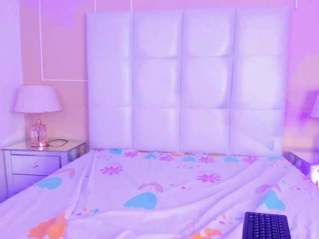 Emma-Houston's BongaCams show and profile