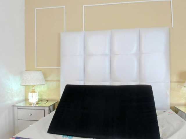 Emma-Houston's BongaCams show and profile