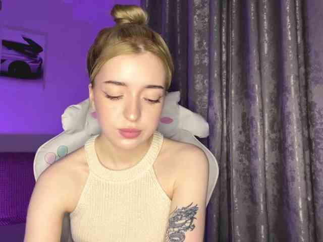 EllianaMiller EllianaMiller