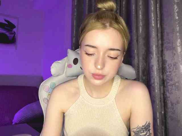 EllianaMiller EllianaMiller