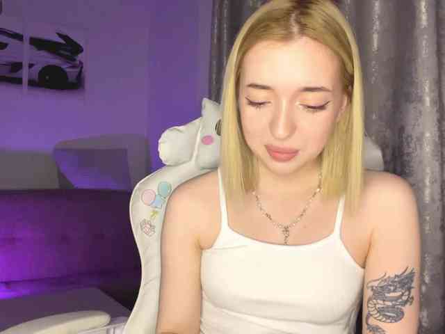 EllianaMiller EllianaMiller