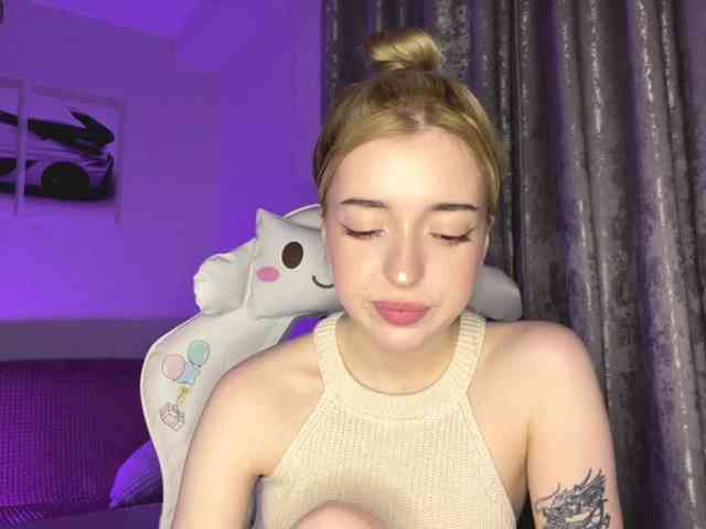 EllianaMiller EllianaMiller