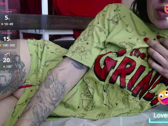 tattooed-girl webcam