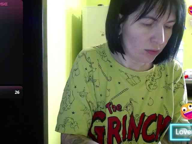 tattooed-girl webcam