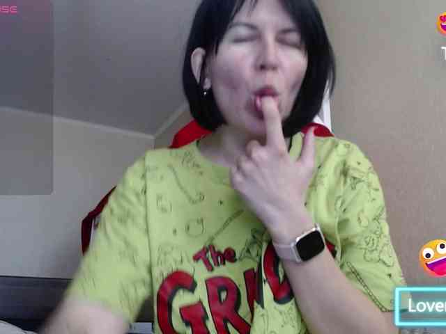 tattooed-girl webcam