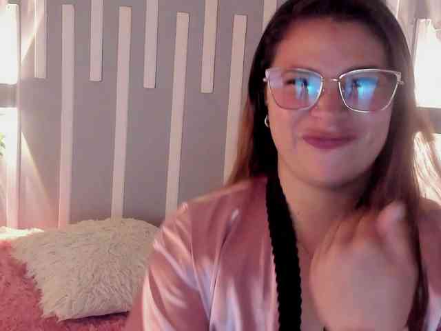 Kinky-Esmerald webcam