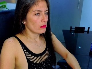 Sara69- Porn Show