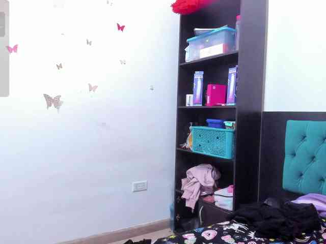 lexxyy24 Live Webcam on BongaCams