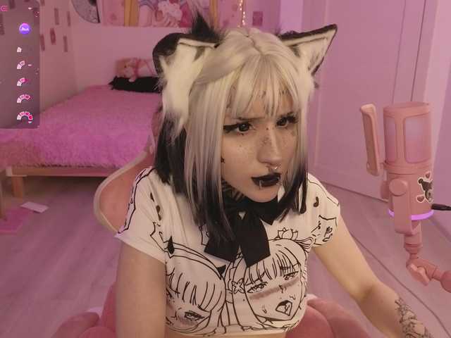 Nanka-bananka Live Cam on BongaCams