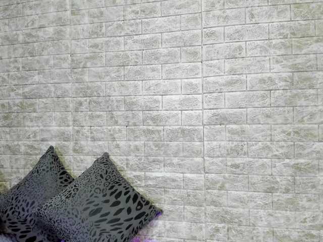 Ambar-Jay's BongaCams show and profile