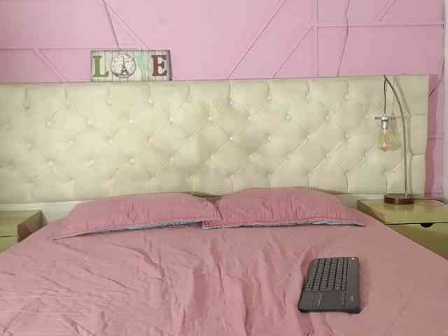 Hamvanessahos Live Webcam on BongaCams