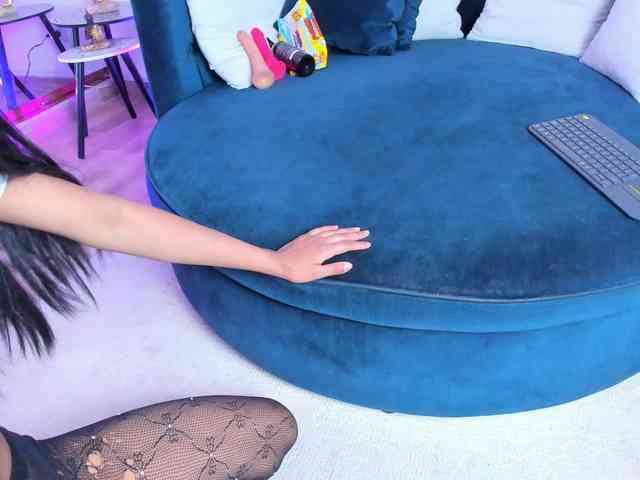 Esmeraldacarrasc... Live Webcam on BongaCams