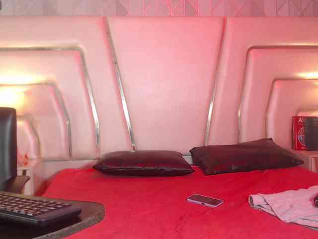 MelodyBlazze Live Webcam on BongaCams