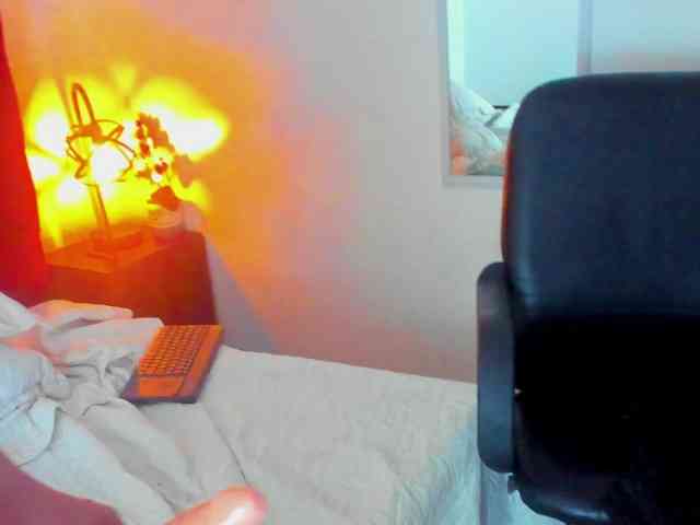 NasllyZ webcam