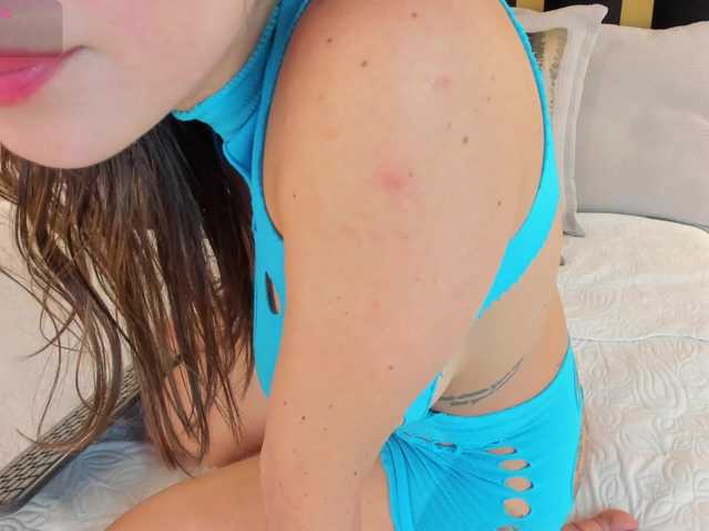 LinaCarvelli's BongaCams show and profile