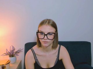 StormiCherry Porn Show