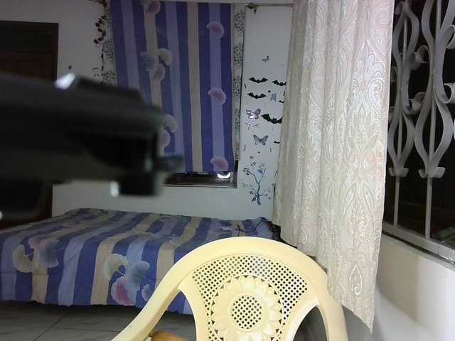 ElenieDoll Live Cam on BongaCams