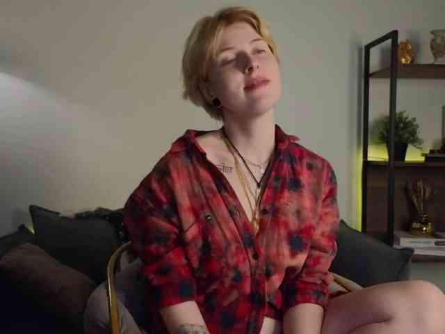 Freirene Live Webcam on BongaCams