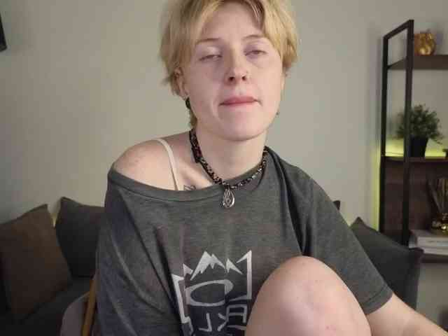 Freirene Live Webcam on BongaCams