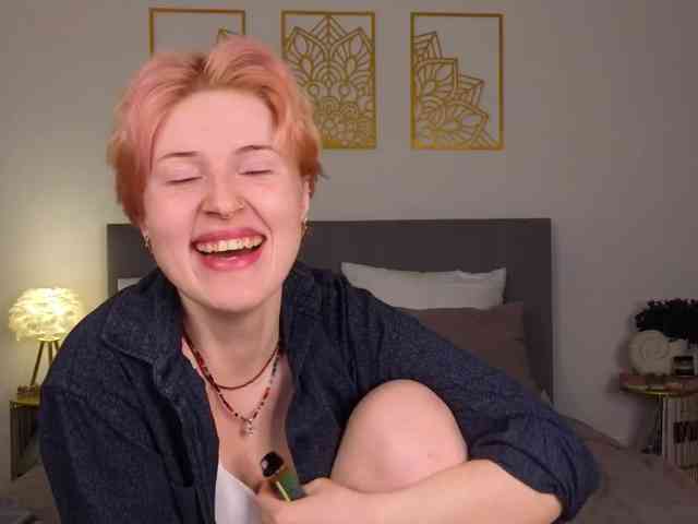 Freirene Live Webcam on BongaCams