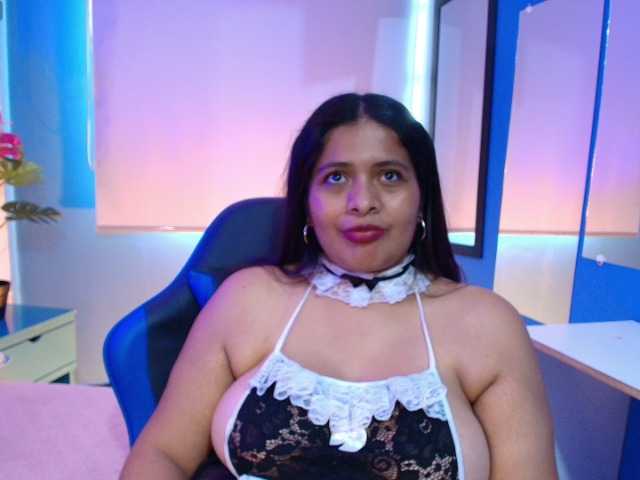 le modèle chloecorall est en webcam porno dans un show sur le site bongacams, il possède les tags suivants: Latino/Hispanic,Brunette,Shaved