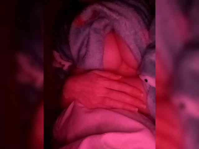 Hottiesophie777 webcam