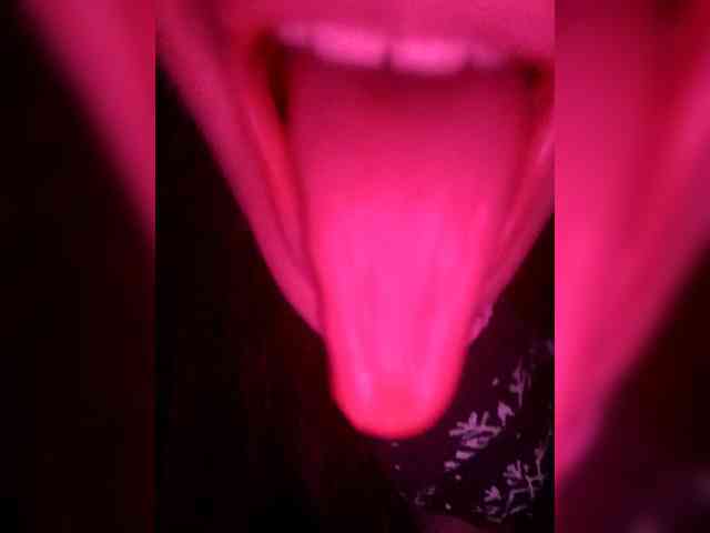 Hottiesophie777 webcam