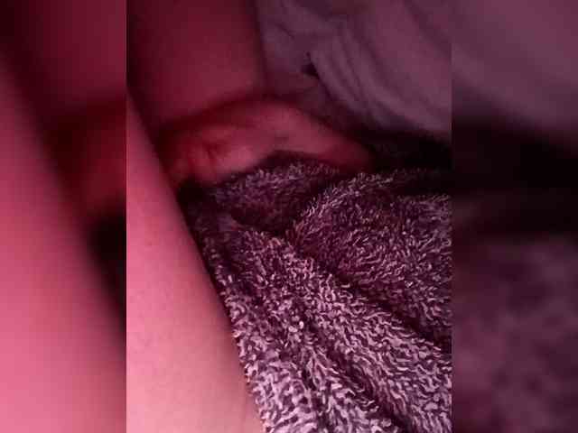 Hottiesophie777 webcam