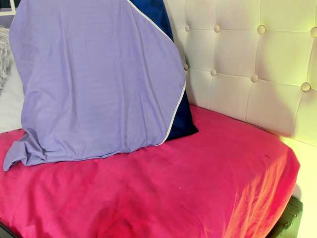 MiaEvans0 Live Cam on BongaCams